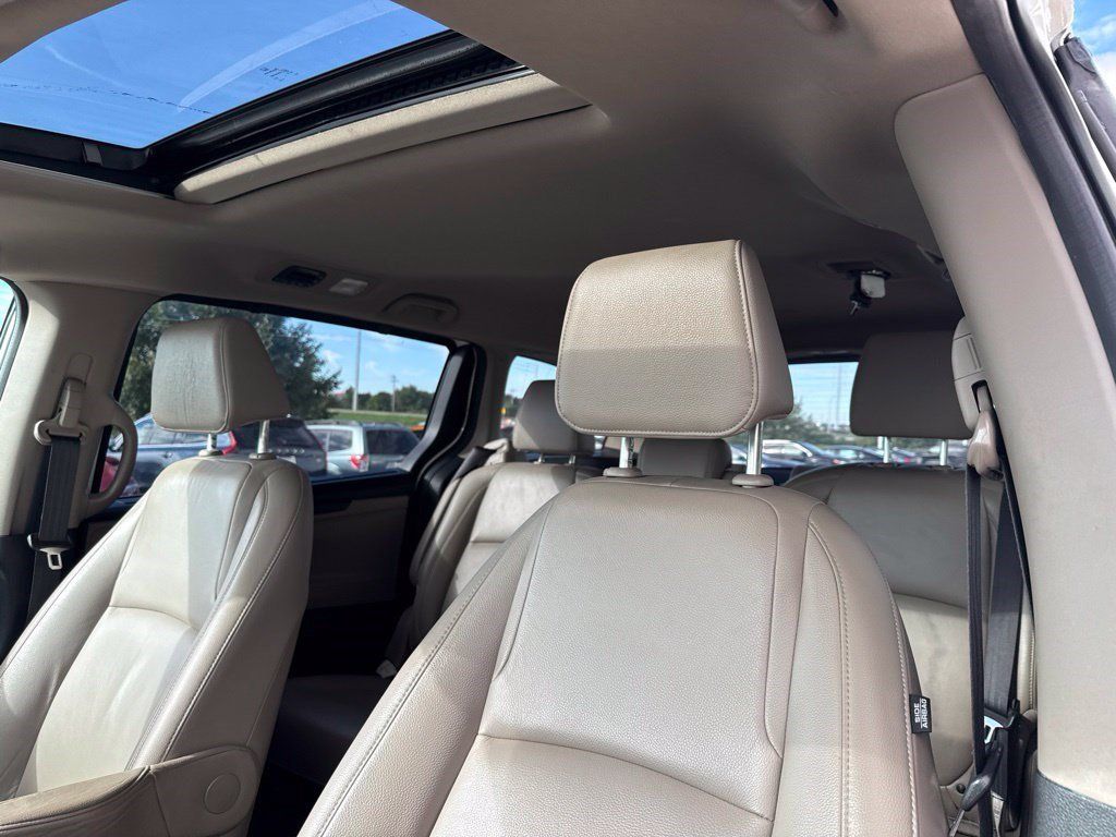 Used 2019 Honda Odyssey EX-L image 11