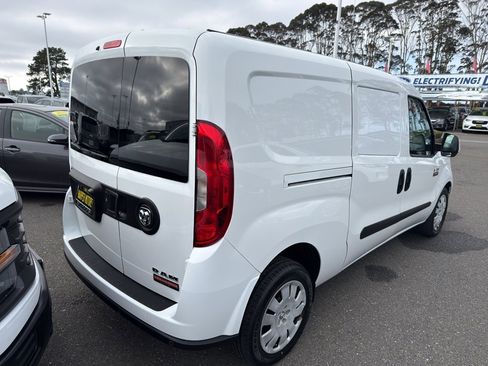 Used 2021 RAM ProMaster City Tradesman SLT image 6