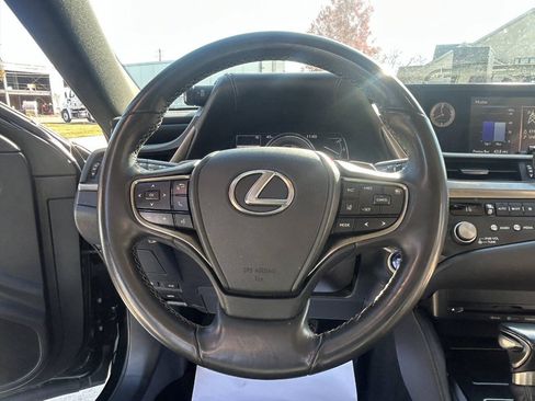Used 2021 Lexus ES 300h w/ Accessory Package 2 image 16