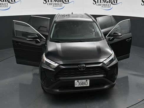 Used 2025 Toyota RAV4 XLE AWD/4WD image 34