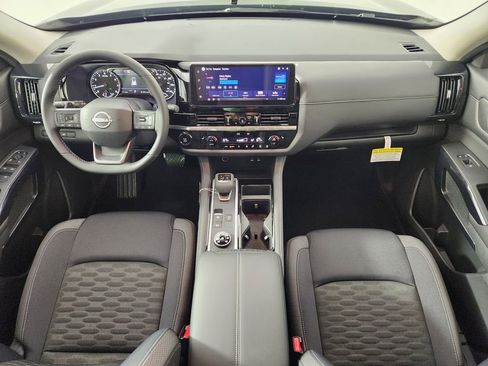 New 2026 Nissan Pathfinder SV image 13