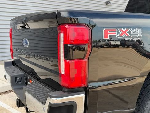 New 2026 Ford F250 Lariat w/ Lariat Ultimate Package AWD/4WD image 9
