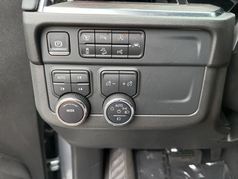 Used 2025 Chevrolet Tahoe Z71 AWD/4WD image 26