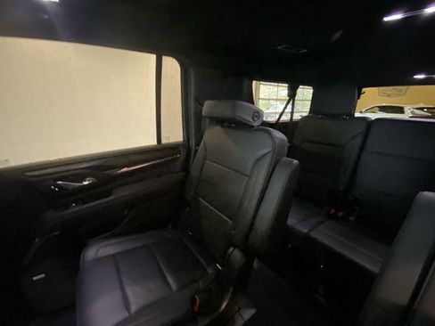Used 2021 GMC Yukon XL Denali w/ Denali Ultimate Package AWD/4WD image 5