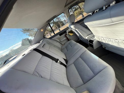 Used 1992 BMW 525i Sedan image 17