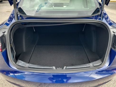 Used 2023 Tesla Model 3 Standard Range RWD image 6