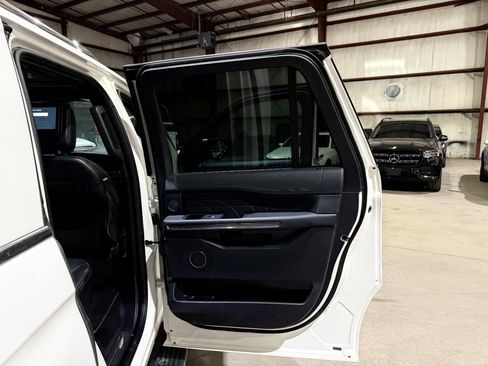 Used 2022 Ford Expedition Max Platinum AWD/4WD image 20