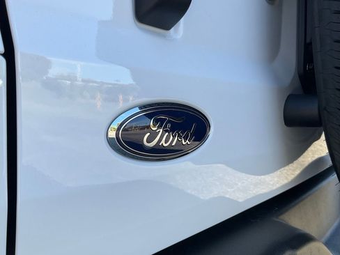 New 2025 Ford Bronco 4-Door image 27