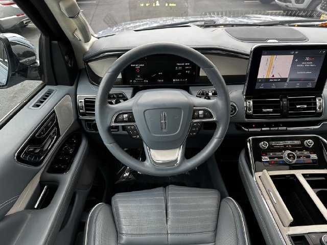 Certified 2020 Lincoln Navigator Black Label w/ Cargo Convenience Package AWD/4WD image 14