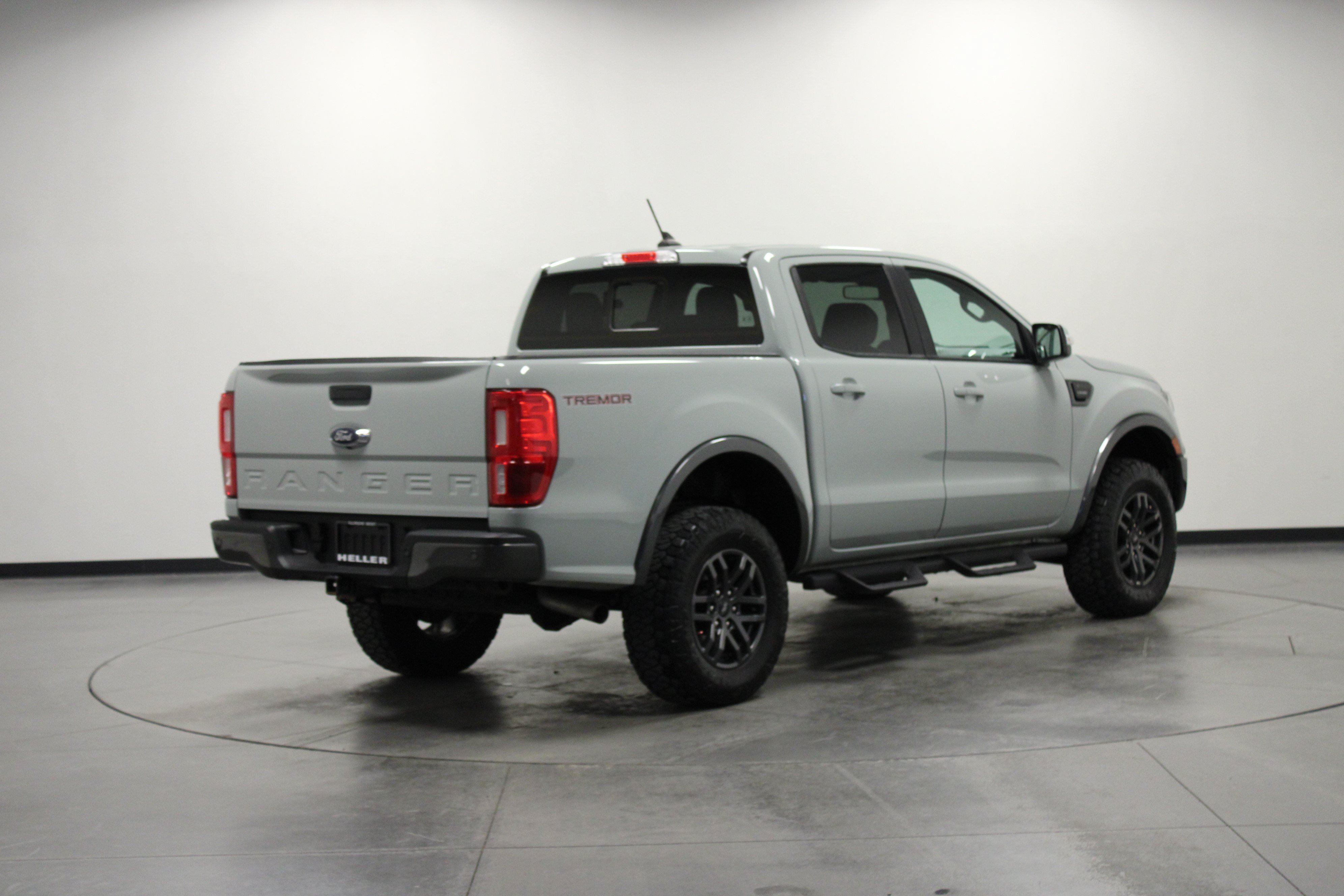 Used 2022 Ford Ranger Lariat w/ Tremor Off-Road Package AWD/4WD image 4