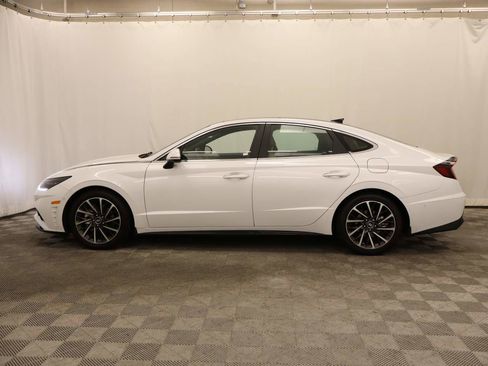 Used 2020 Hyundai Sonata Limited FWD image 2