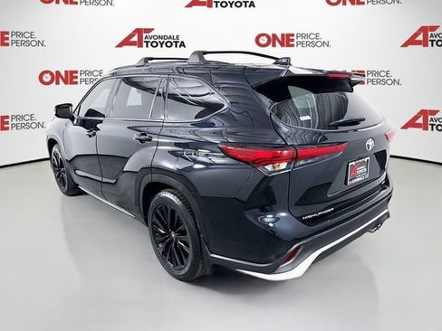 Certified 2025 Toyota RAV4 XLE w/ Weather Package image 5