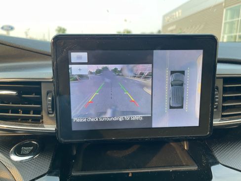 Used 2022 Ford Explorer ST-Line w/ Class IV Trailer Tow Package AWD/4WD image 15