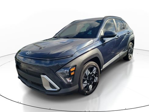 Used 2024 Hyundai Kona SEL FWD image 3