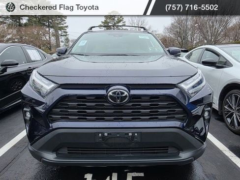 Used 2023 Toyota RAV4 XLE Premium image 2