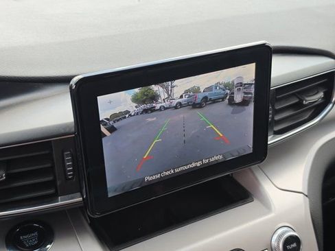 Used 2024 Ford Explorer XLT w/ Equipment Group 202A RWD image 25