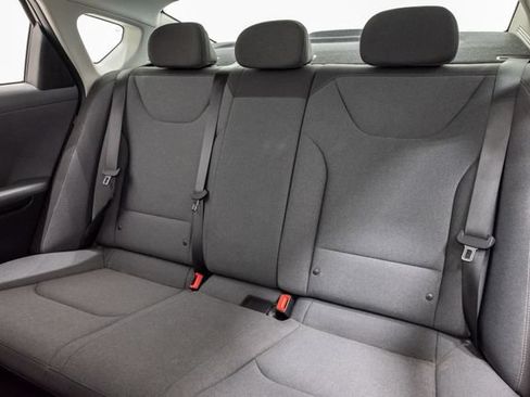 Used 2025 Kia K4 FWD image 23