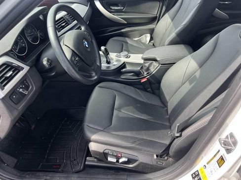 Used 2016 BMW 320i xDrive Sedan AWD/4WD image 15