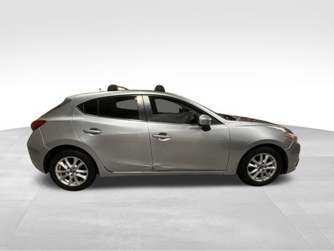 Used 2014 MAZDA MAZDA3 i Touring w/ Moonroof Package 1 FWD image 4