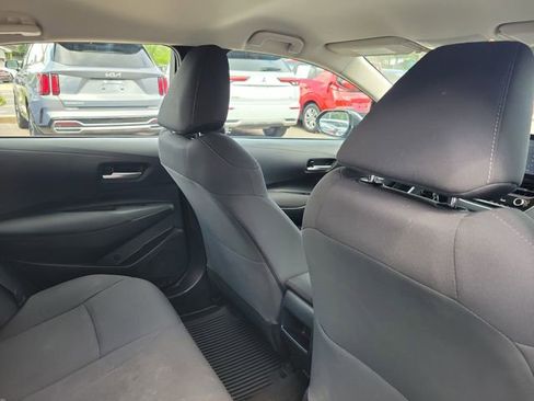 Used 2020 Toyota Corolla LE FWD image 29