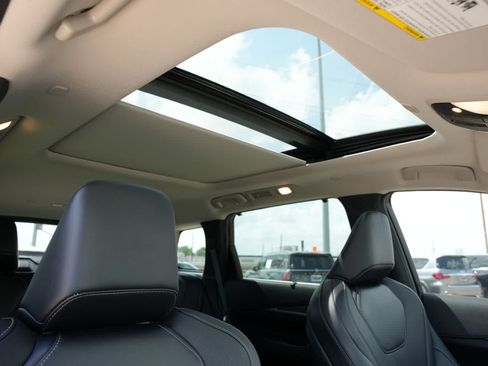 Used 2026 INFINITI QX60 Luxe w/ Family Package FWD image 24