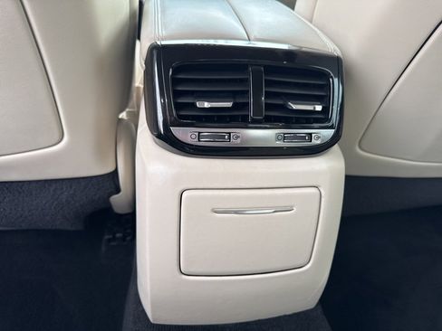 Used 2017 Genesis G90 3.3T Premium image 54