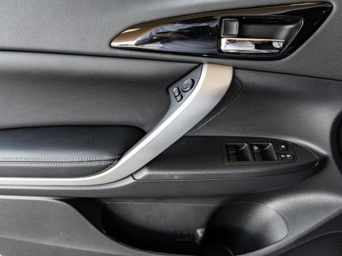 New 2025 Mitsubishi Eclipse Cross SE image 16