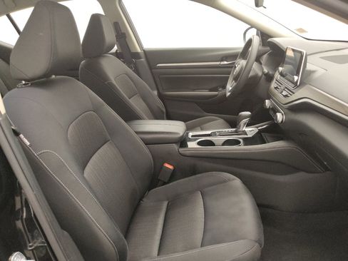 Used 2023 Nissan Altima 2.5 SV FWD image 21