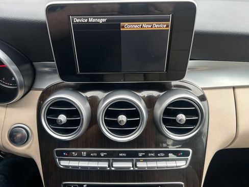 Used 2018 Mercedes-Benz C 300 4MATIC Sedan image 18