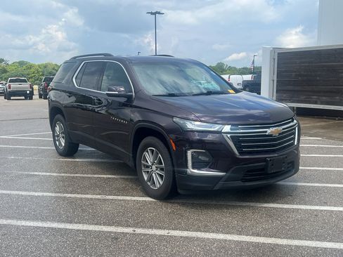 Used 2023 Chevrolet Traverse LT AWD/4WD image 8