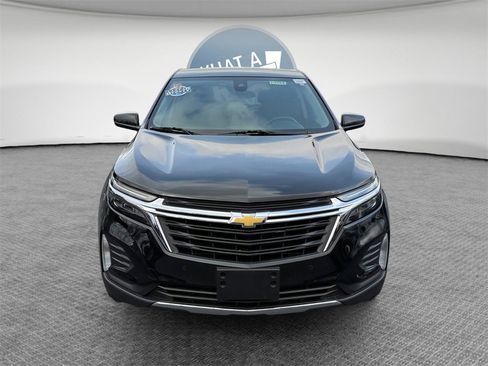 Used 2023 Chevrolet Equinox LT w/ Driver Convenience Package image 9