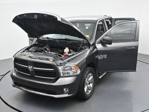 Used 2019 RAM 1500 Express w/ Express Value Package RWD image 33