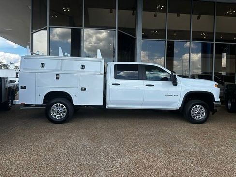 New 2026 Chevrolet Silverado 2500 W/T w/ WT Convenience Package AWD/4WD image 2