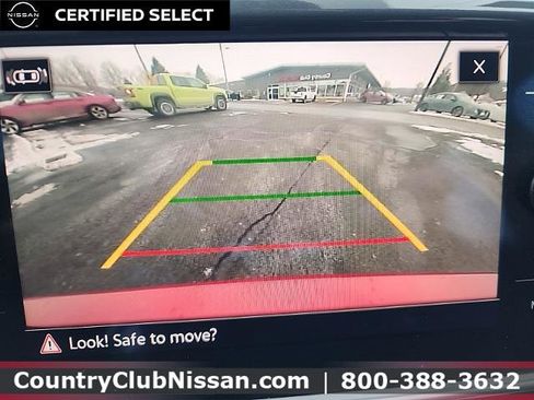 Used 2022 Volkswagen Taos SEL image 17