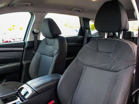 Used 2024 Hyundai Tucson SE image 31