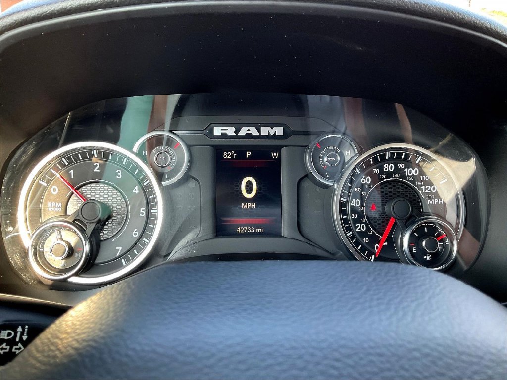 Used 2024 RAM 1500 Big Horn AWD/4WD image 16