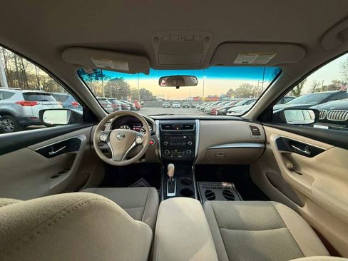 Used 2015 Nissan Altima 2.5 S w/ Power Driver Seat Package image 9