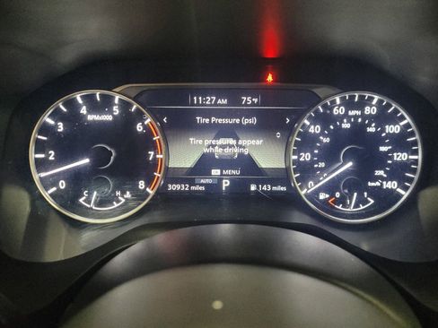 Used 2023 Nissan Rogue S image 23