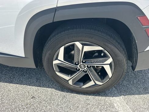 Certified 2024 Hyundai Tucson SEL FWD image 10