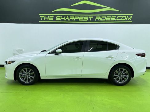 Used 2024 MAZDA MAZDA3 s FWD image 6