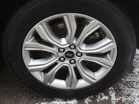 Used 2024 Ford Edge Titanium image 50