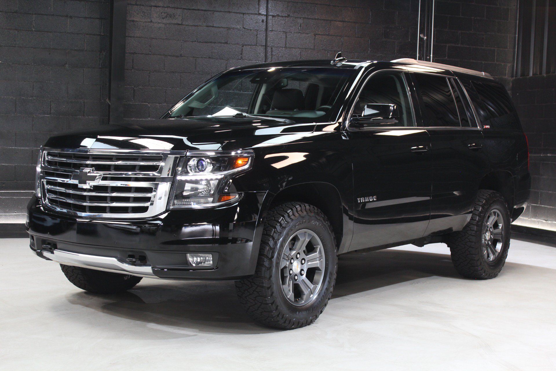 Used 2015 Chevrolet Tahoe LT AWD/4WD image 4