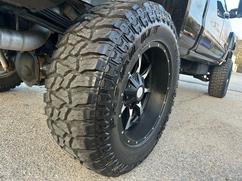 Used 2015 GMC Sierra 2500 Denali w/ Duramax Plus Package image 8