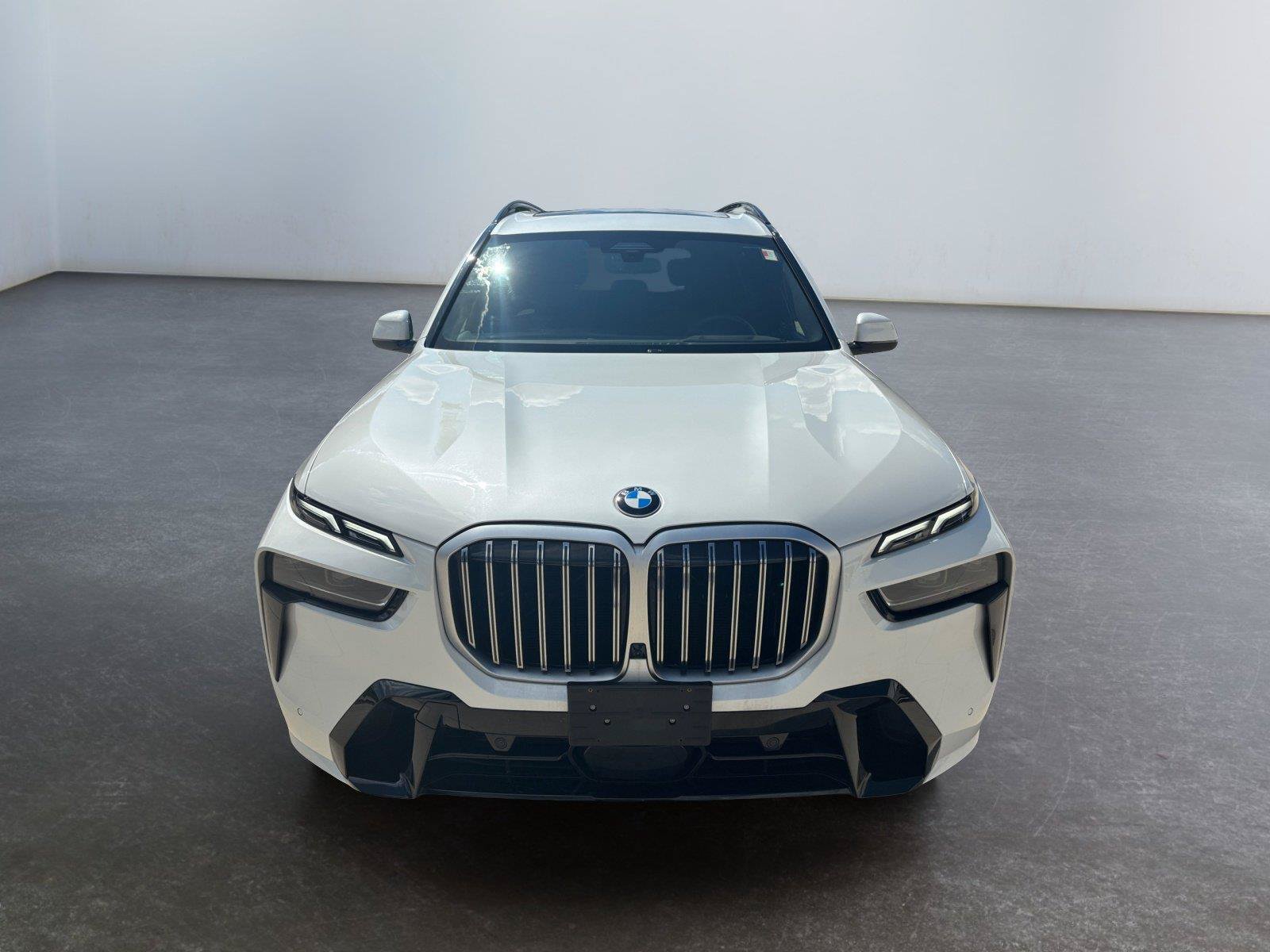 Used 2026 BMW X7 xDrive40i AWD/4WD image 10