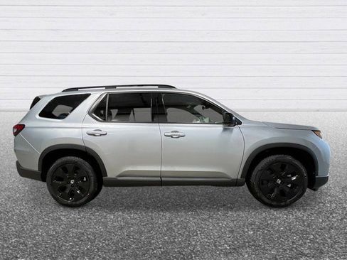New 2026 Honda Pilot Black Edition image 8