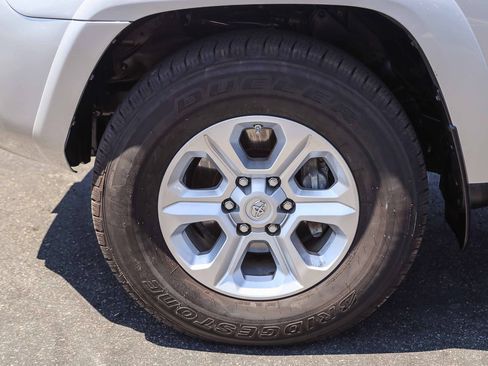 Certified 2019 Toyota 4Runner SR5 w/ Convenience Package RWD image 9