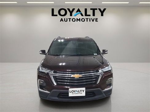 Used 2023 Chevrolet Traverse LT image 8