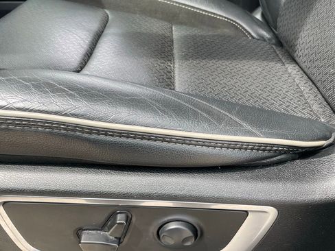 Used 2024 RAM 1500 Laramie image 22