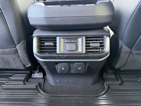 Used 2021 Ford F150 Lariat w/ Equipment Group 502A High image 31