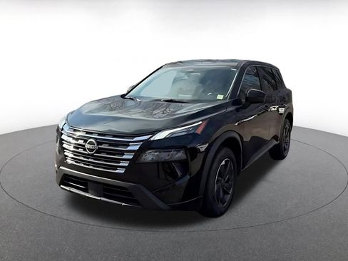 Used 2025 Nissan Rogue SV image 7